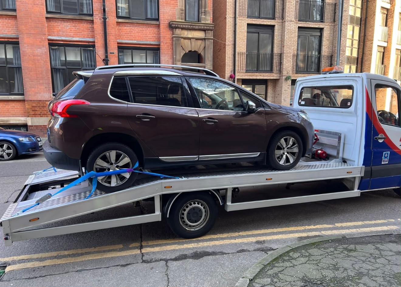 Coventry Car Recovery 247 on road